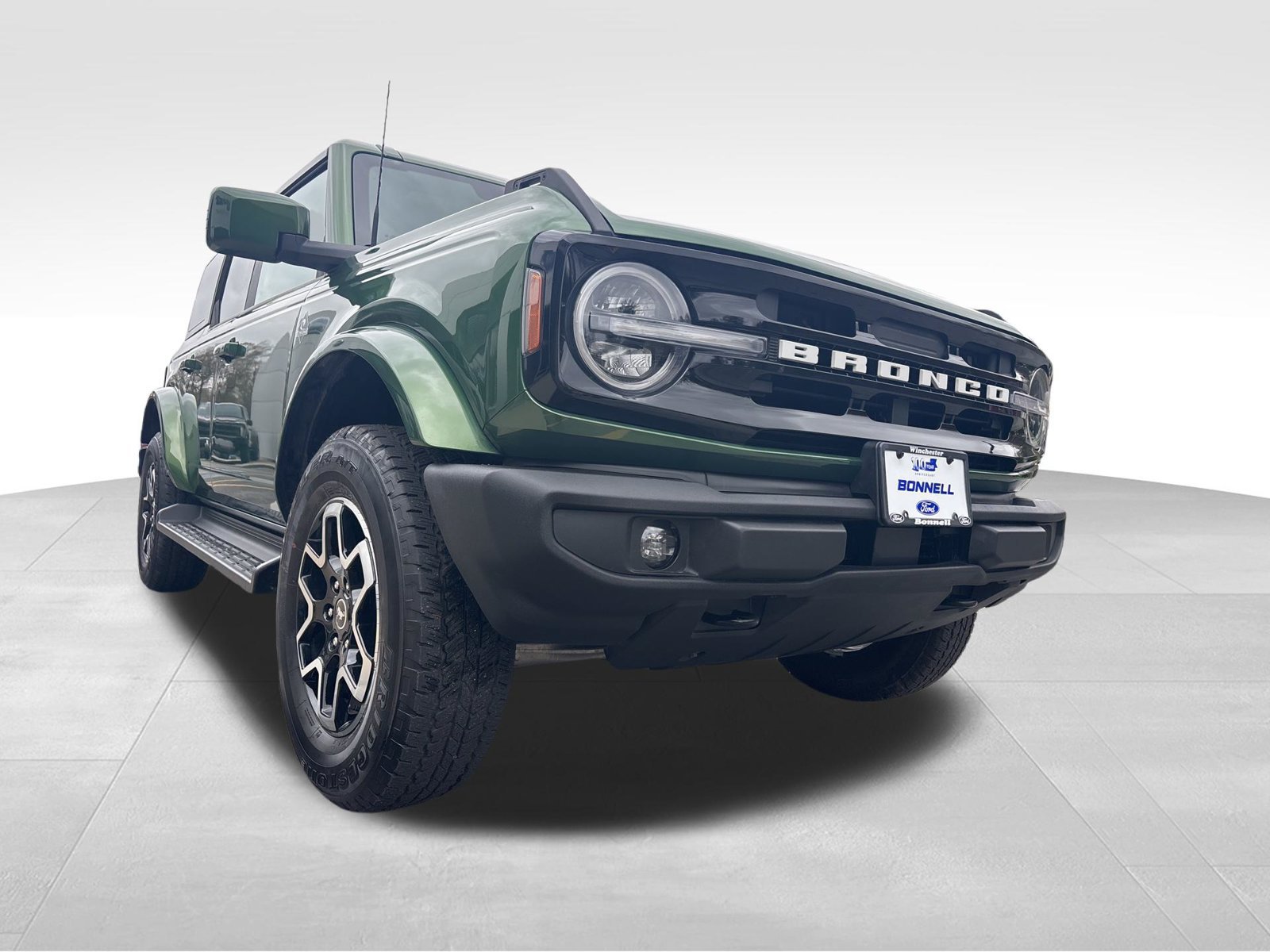 Used 2025 Ford Bronco Outer Banks AWD/4WD image 9