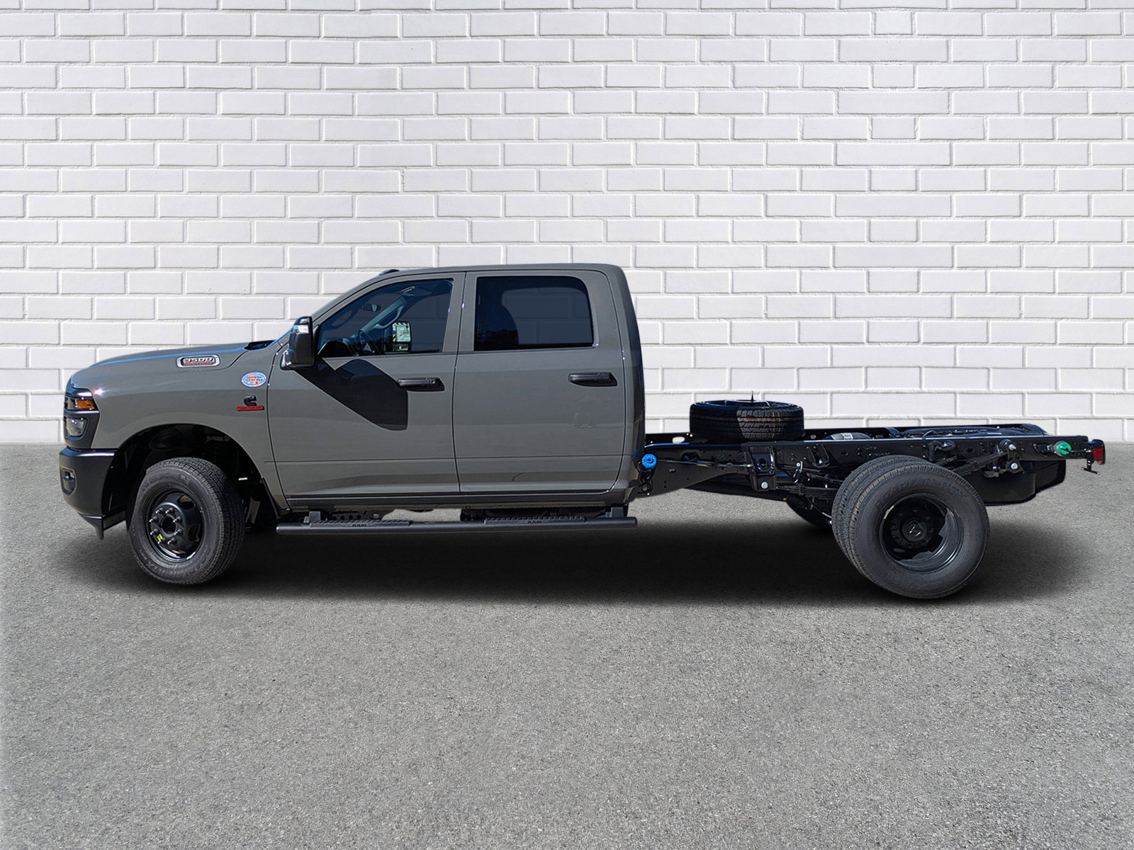 New 2026 RAM 3500 Tradesman image 2