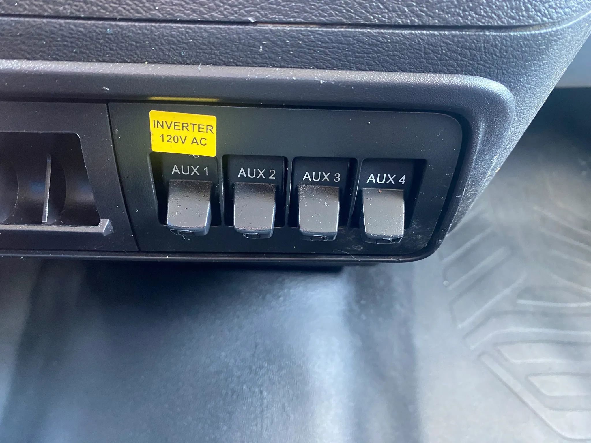 Used 2018 Ford Transit 350 148 Low Roof RWD image 15