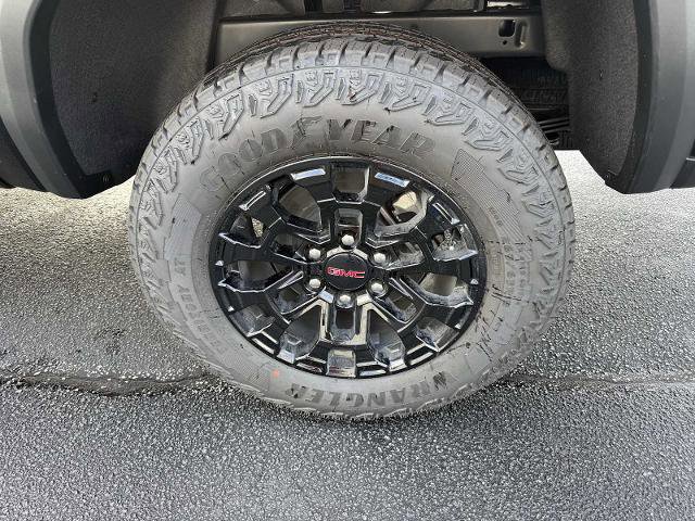 New 2026 GMC Canyon Elevation w/ Convenience Package image 30