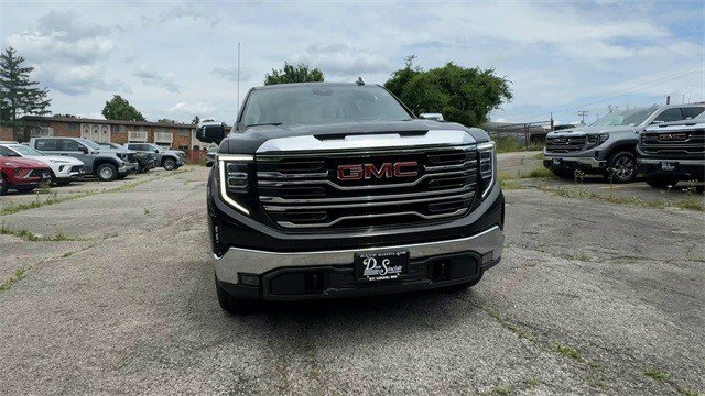 New 2025 GMC Sierra 1500 SLT w/ SLT Premium Package image 3