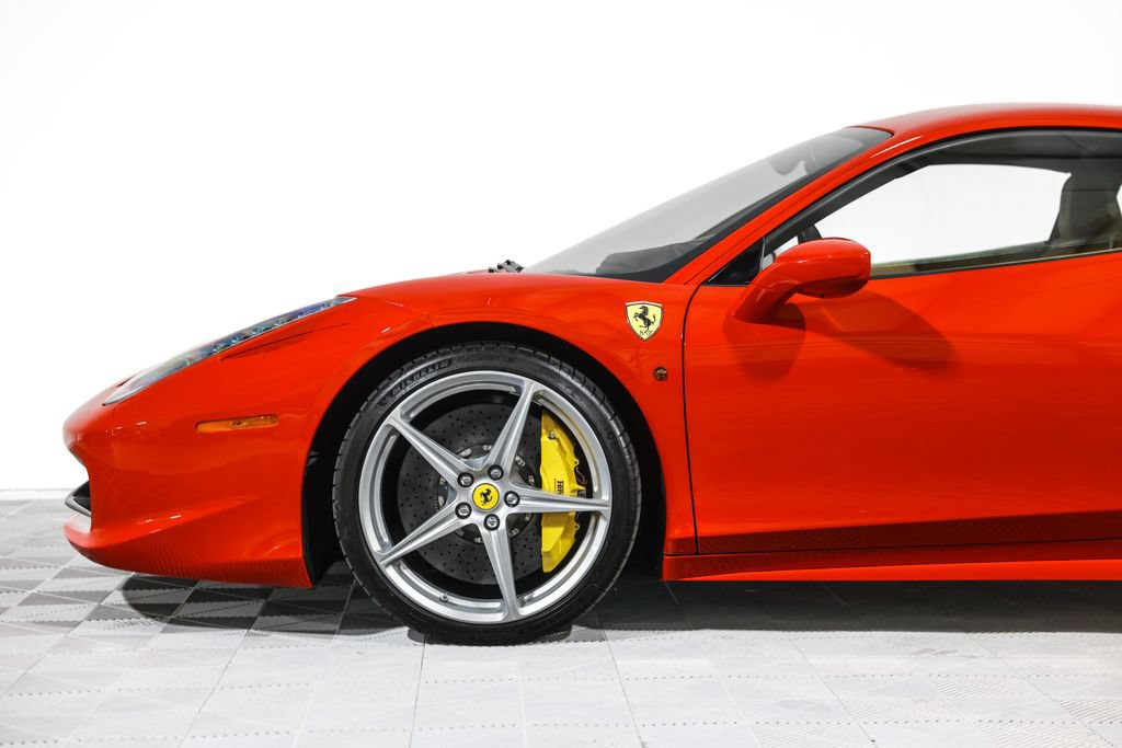 Used 2010 Ferrari 458 Italia Coupe RWD image 17