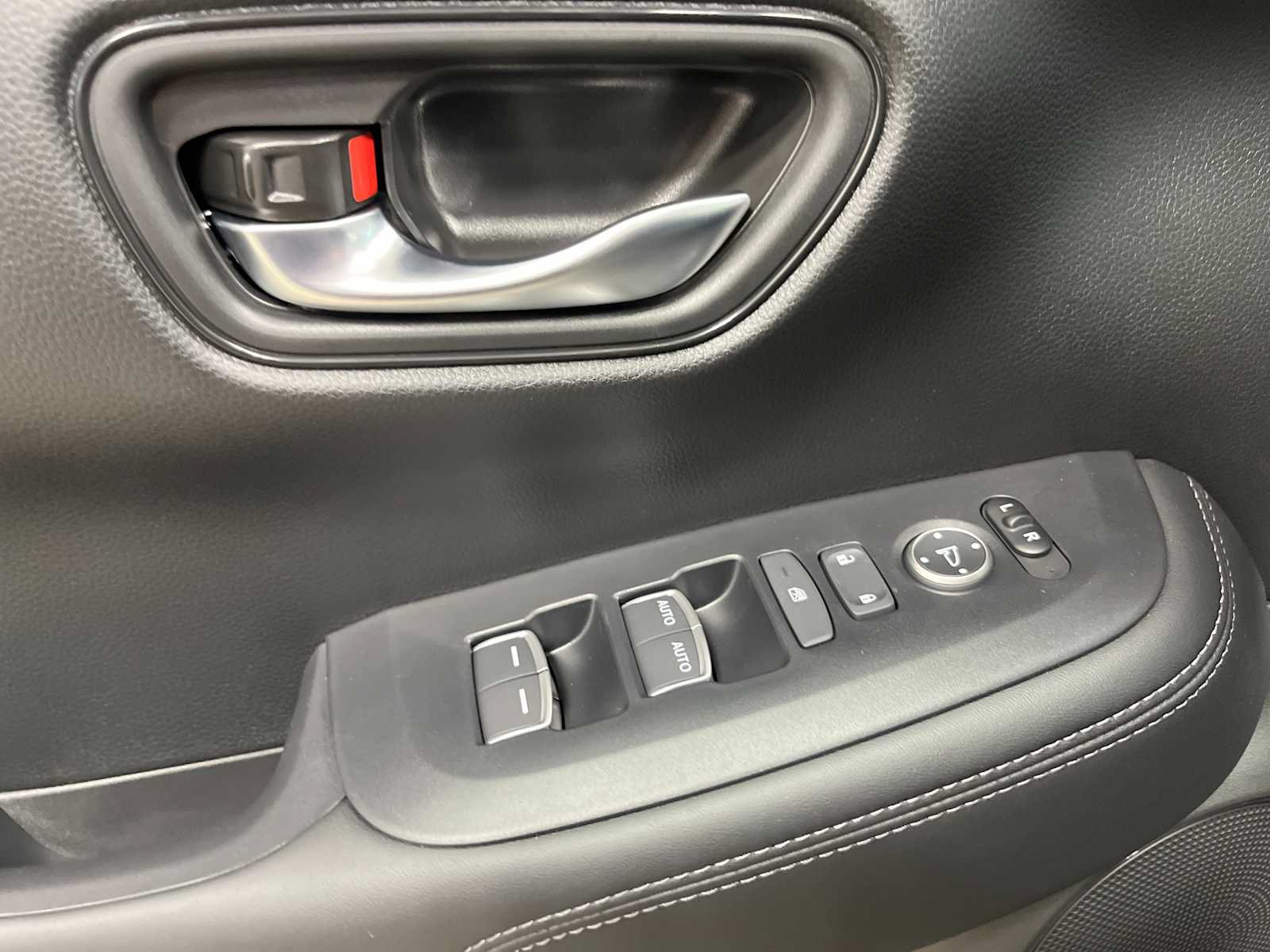 New 2027 Honda HR-V EX-L image 12
