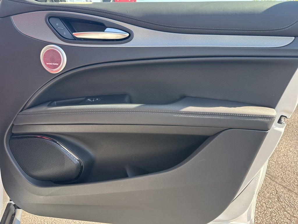 New 2026 Alfa Romeo Stelvio Sprint AWD/4WD image 18