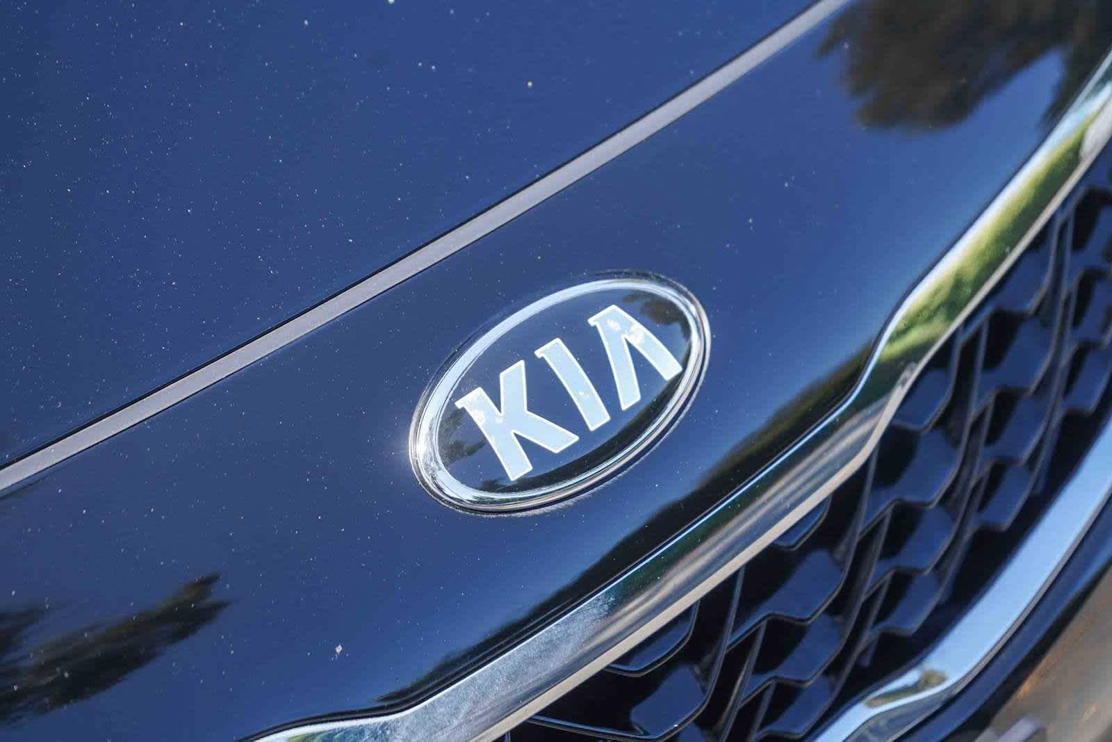 Used 2020 Kia Optima SE FWD image 12