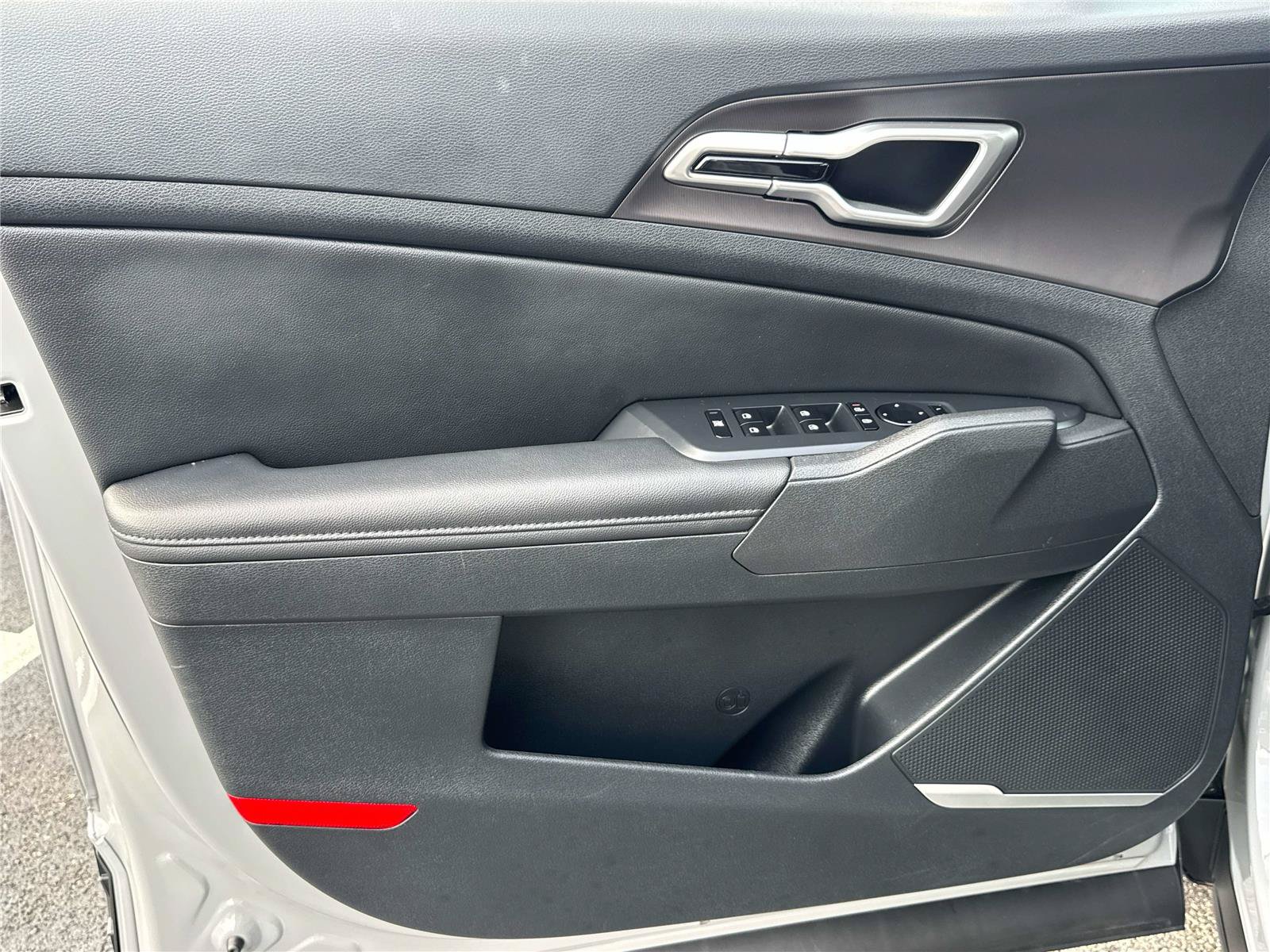 Certified 2026 Kia Sportage EX FWD image 10
