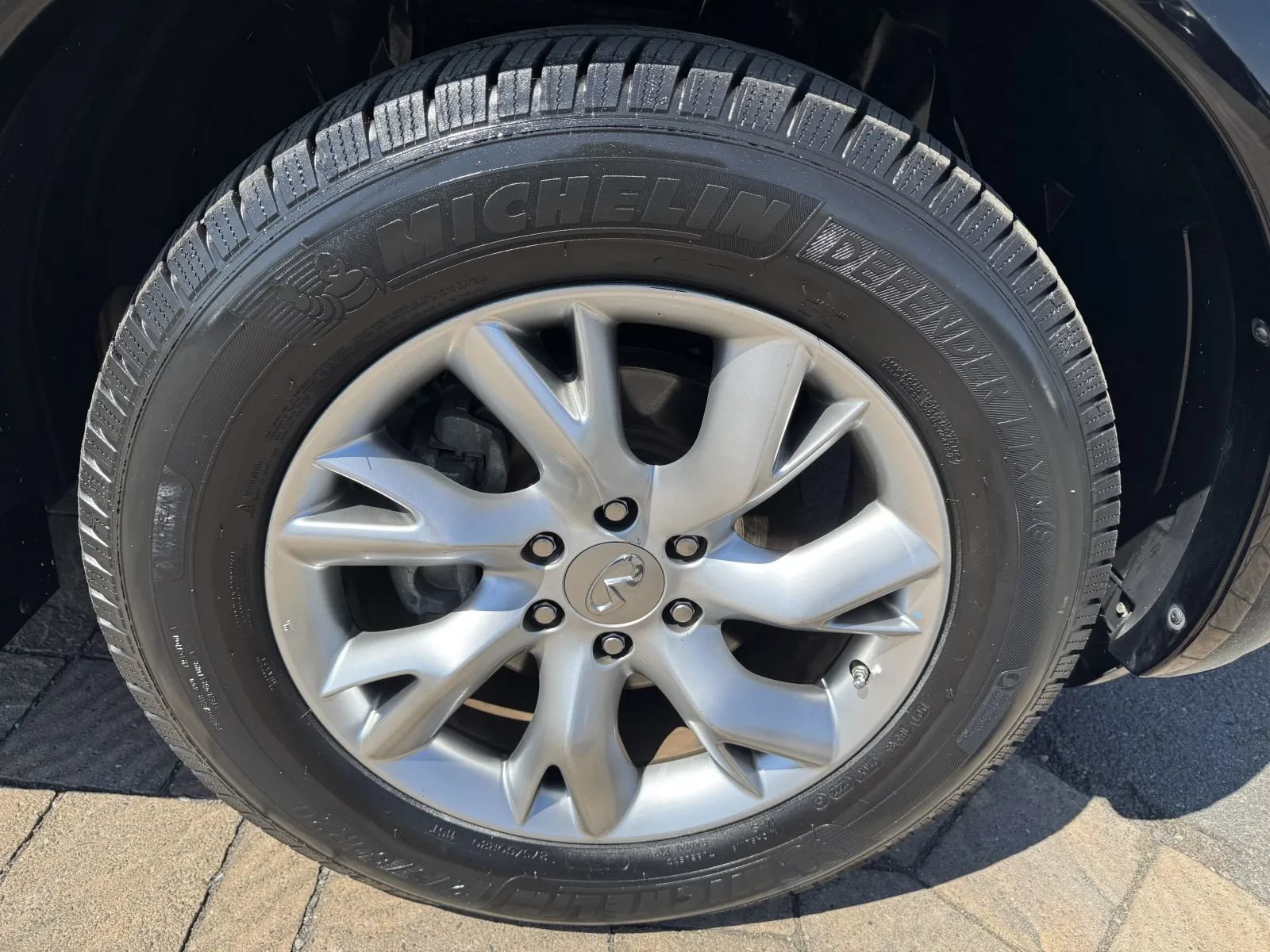 Used 2012 INFINITI QX56 4WD w/ Theater Pkg image 9