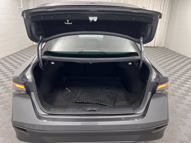 Used 2026 Nissan Sentra SV w/ SV Convenience Package FWD image 8