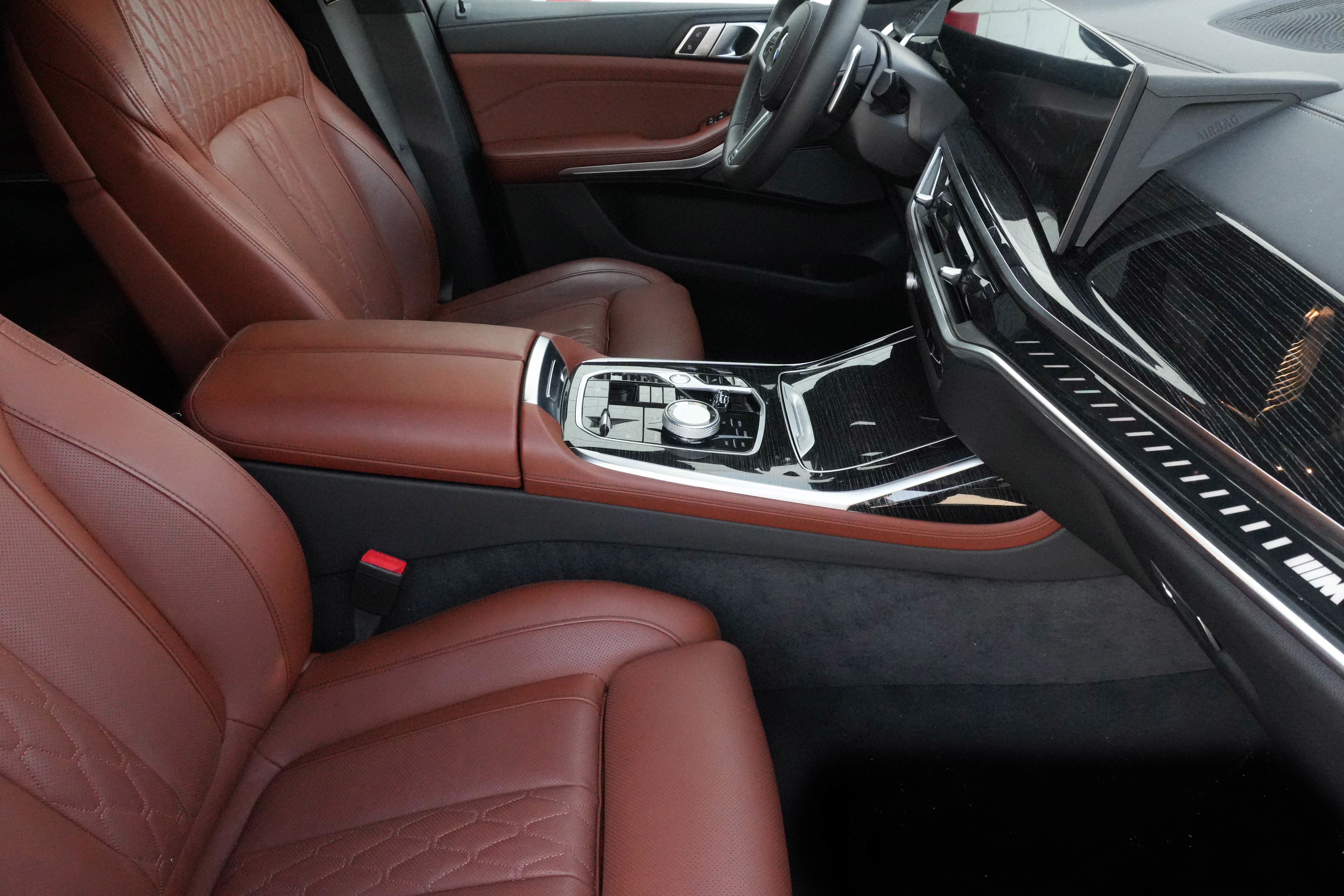 Certified 2026 BMW X7 M60i AWD/4WD image 12