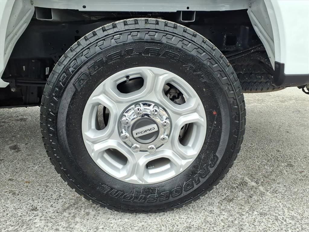Used 2025 Ford F250 XLT w/ FX4 Off-Road Package image 17