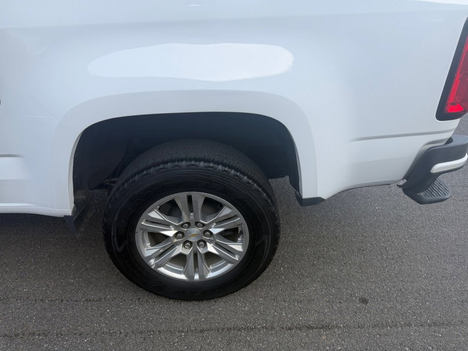Used 2021 Chevrolet Colorado LT w/ Fleet Safety Package image 22
