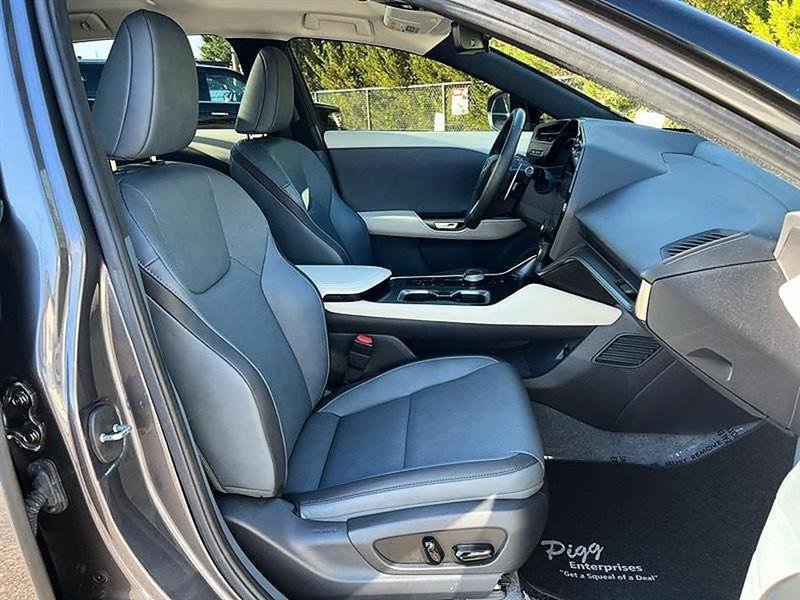 Used 2024 Lexus RZ 300e Premium w/ Accessory Package (Z1) image 17