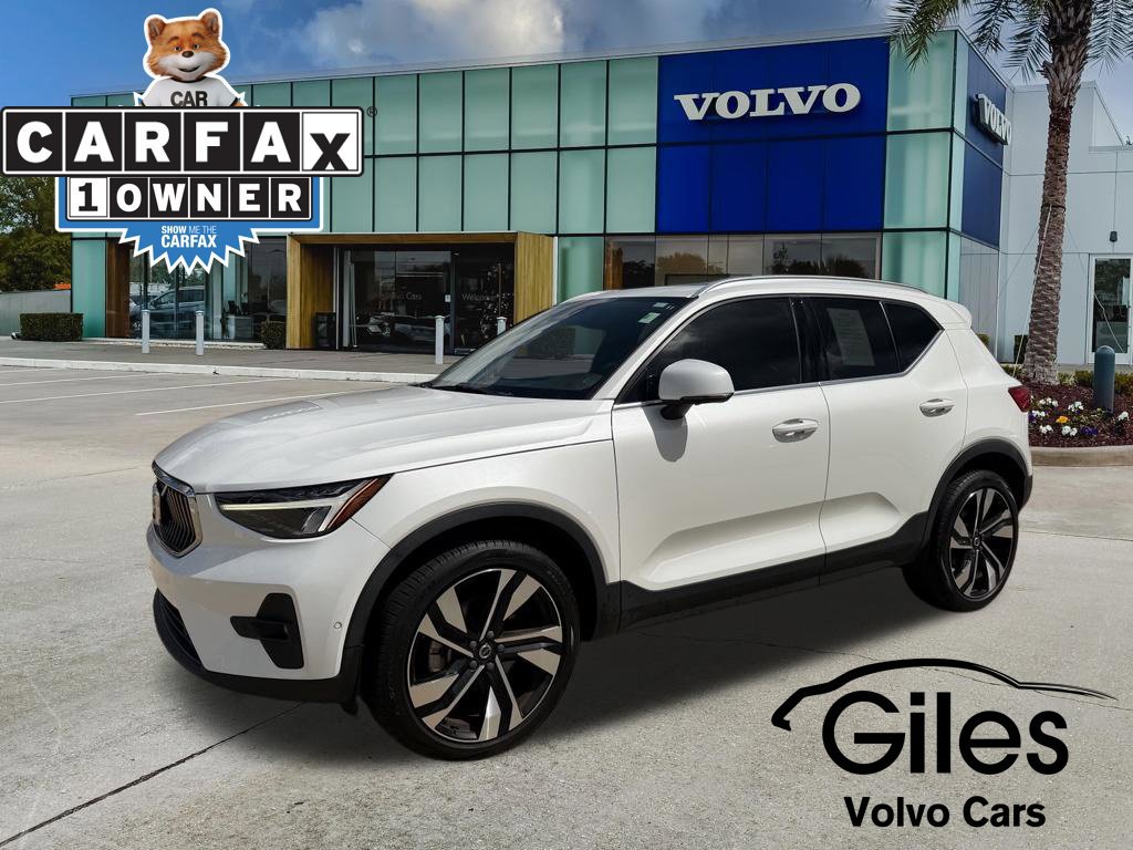 Used 2023 Volvo XC40 B5 Ultimate w/ Climate Package AWD/4WD image 1