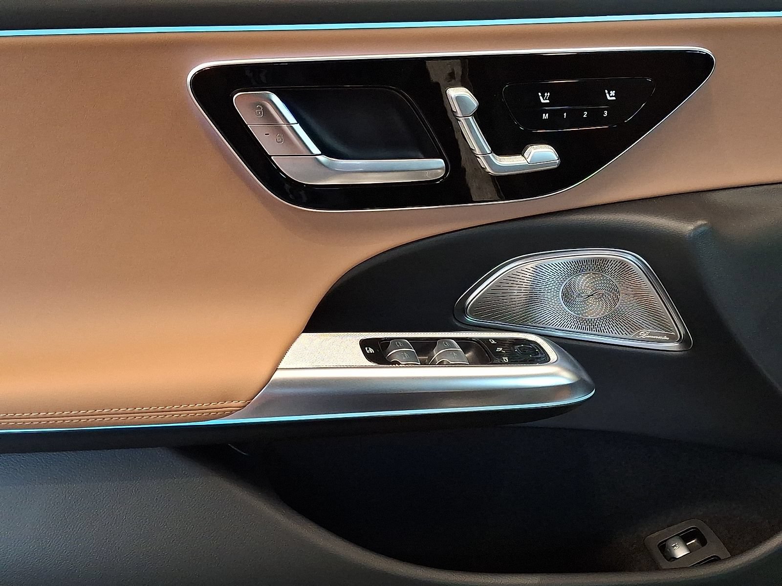 New 2026 Mercedes-Benz E 53 AMG e 4MATIC Sedan image 8
