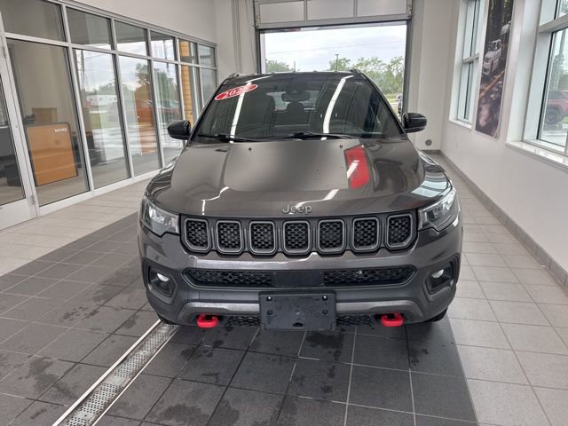 Used 2024 Jeep Compass Trailhawk image 2