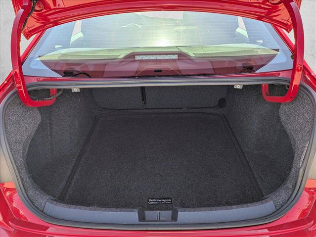 Used 2019 Volkswagen Jetta R-Line FWD image 6