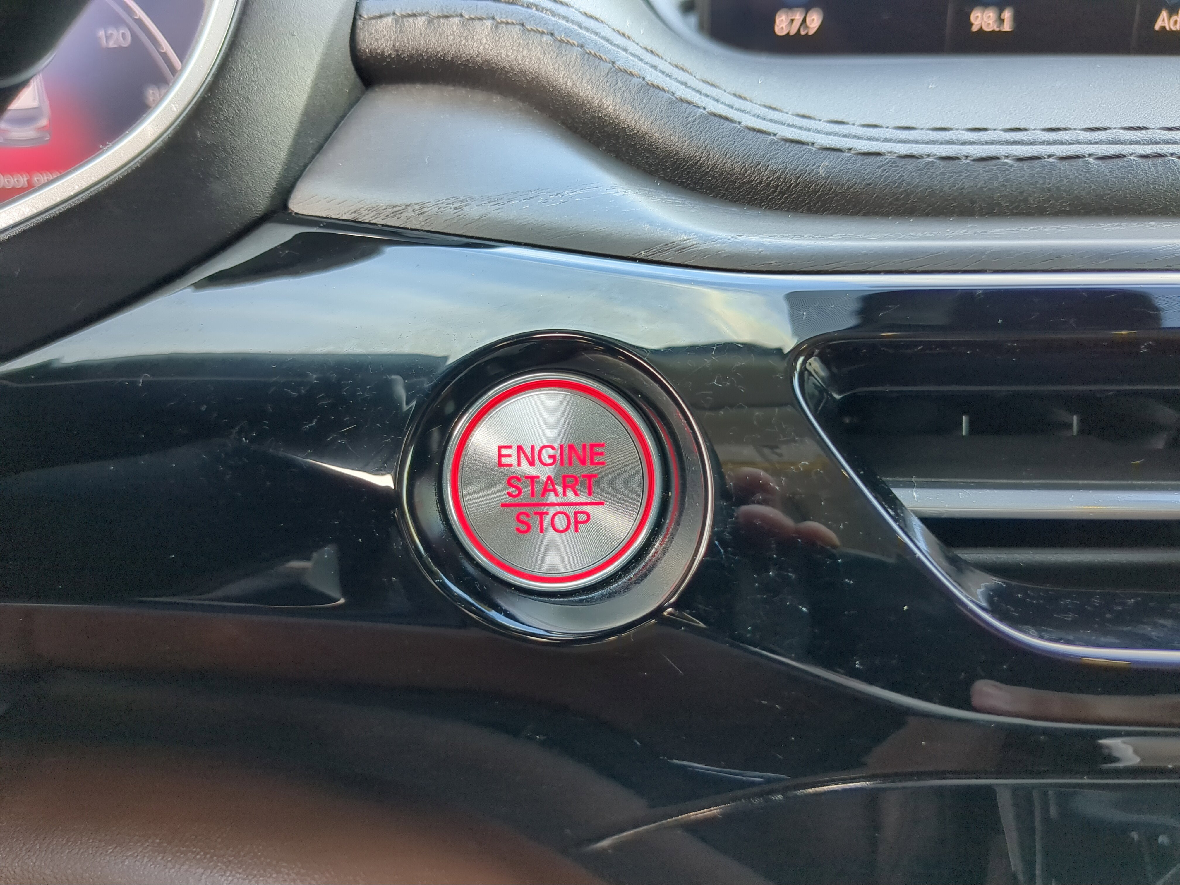 Used 2022 Acura MDX SH-AWD w/ Advance Package image 33