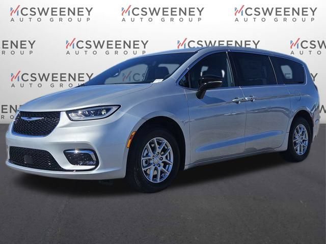 New 2026 Chrysler Pacifica Select