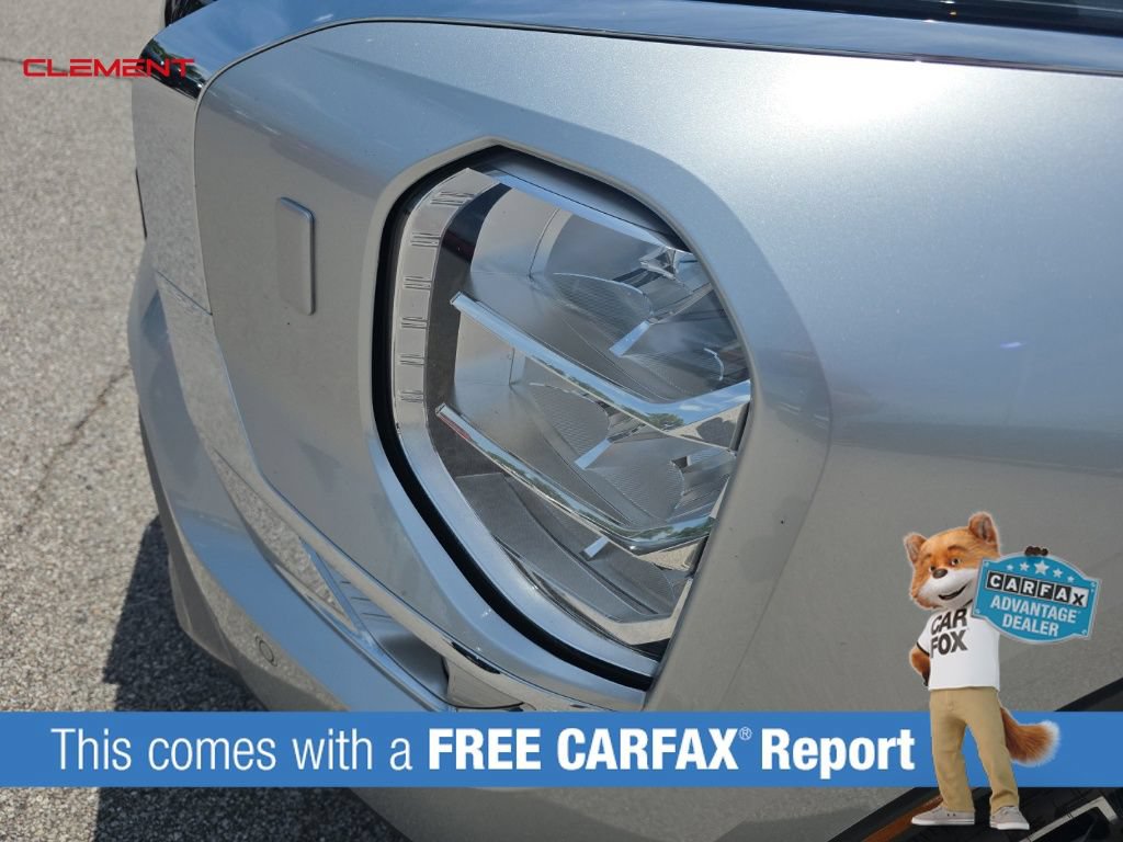 Used 2025 Mitsubishi Outlander SE AWD/4WD image 2