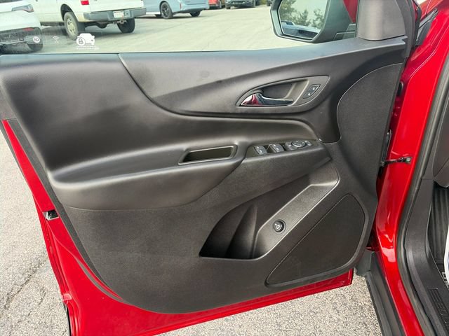 Used 2024 Chevrolet Equinox LT AWD/4WD image 12