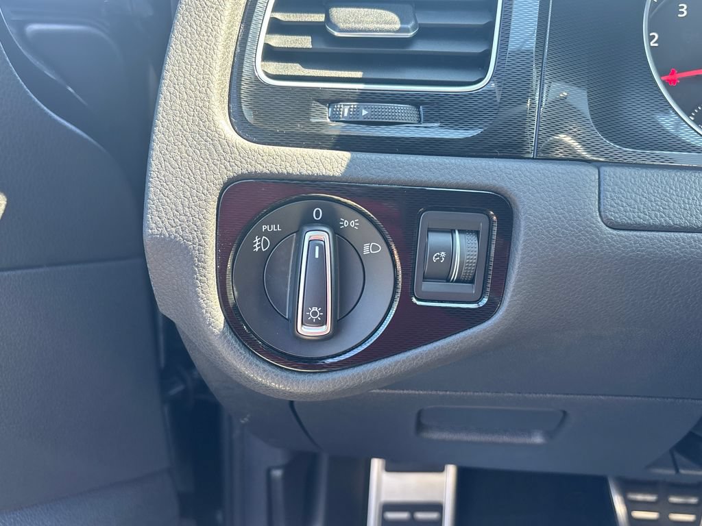 Used 2017 Volkswagen GTI S FWD image 17