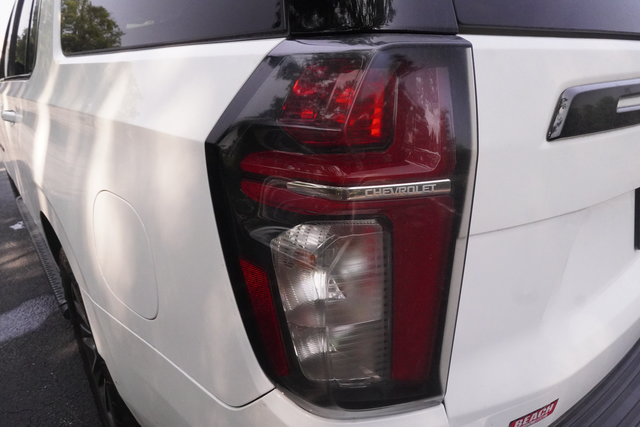 Used 2022 Chevrolet Suburban Z71 w/ Z71 Off-Road Package AWD/4WD image 33