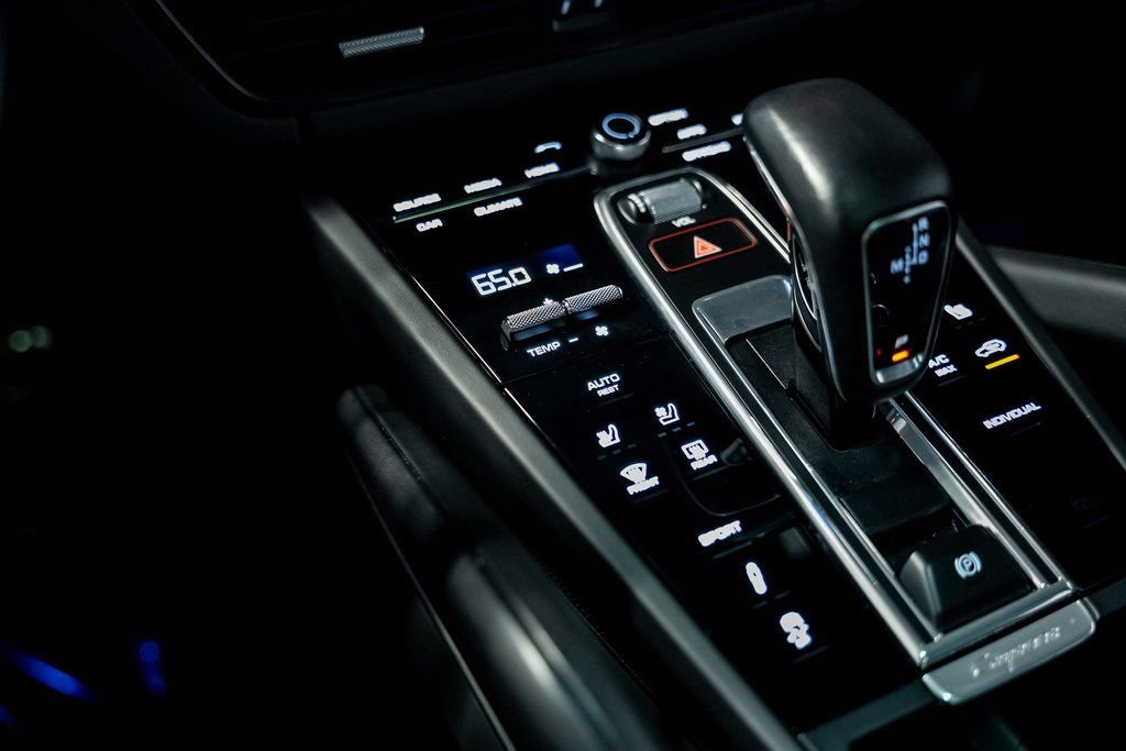 Used 2022 Porsche Cayenne S Platinum image 51