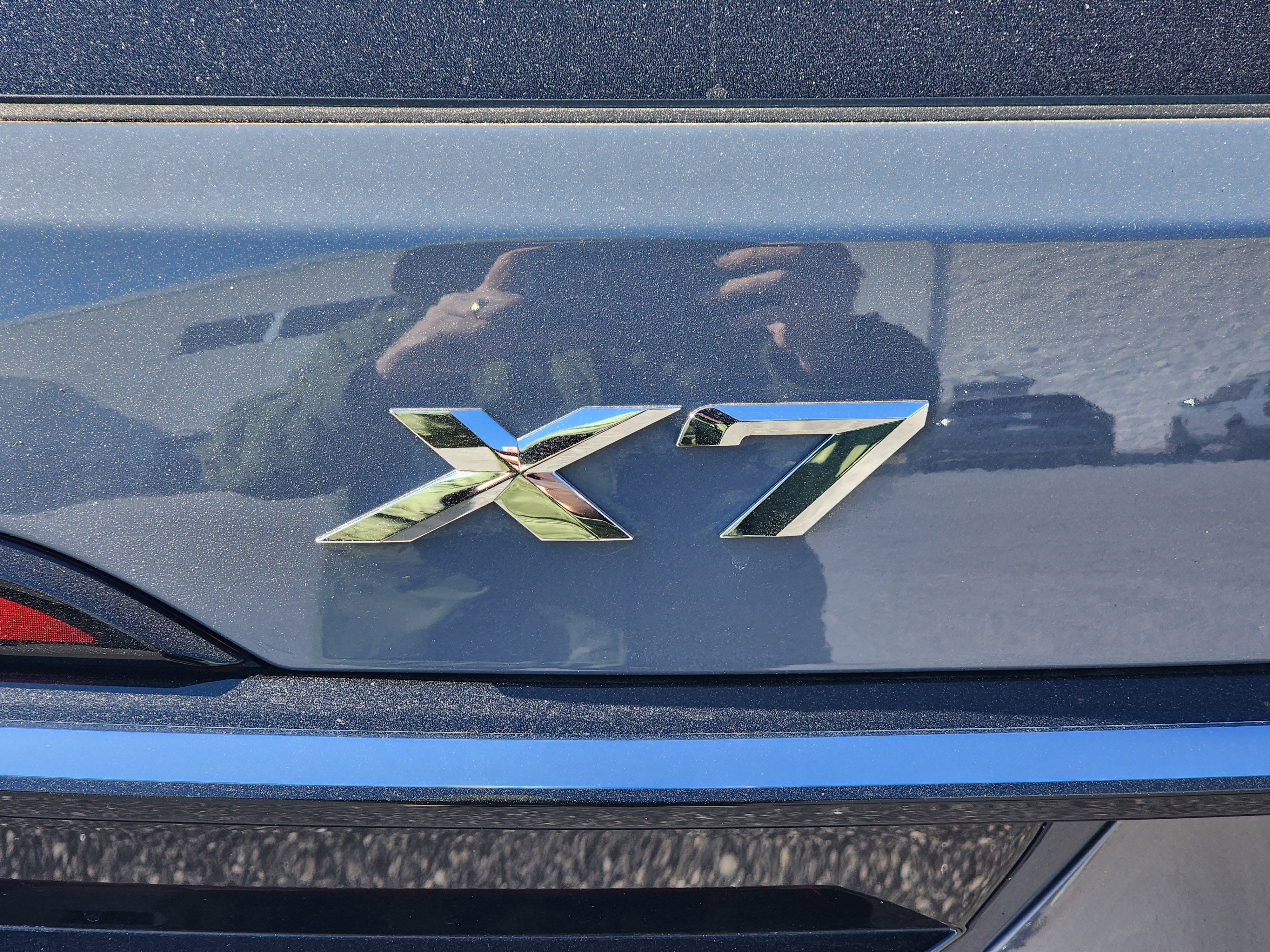 Used 2026 BMW X7 xDrive40i w/ Executive Package image 13