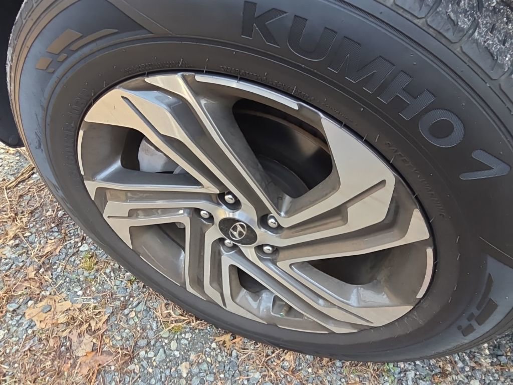 Used 2022 Hyundai Santa Fe SEL w/ Convenience Package image 19