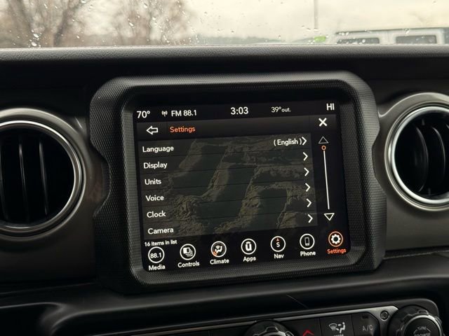 Used 2022 Jeep Wrangler Unlimited Sahara image 19