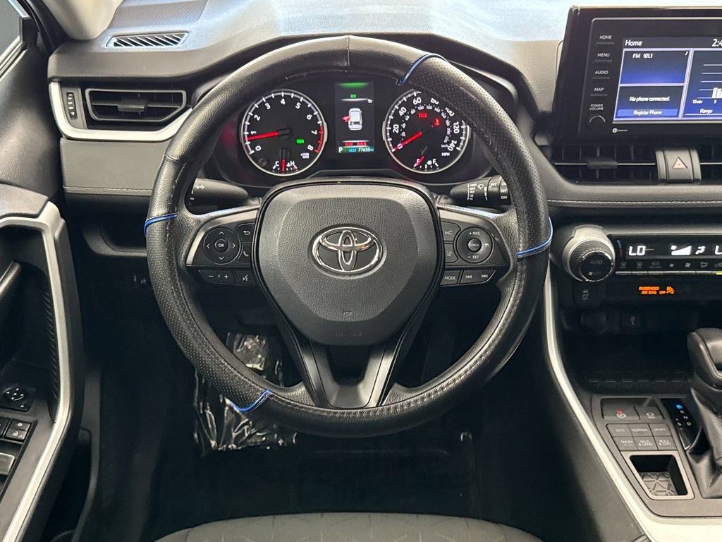 Used 2022 Toyota RAV4 XLE AWD/4WD image 13