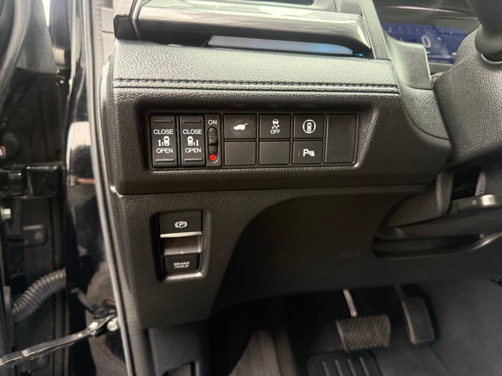 Used 2024 Honda Odyssey Elite image 17