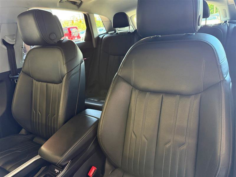 Used 2019 Audi e-tron Prestige w/ Prestige Package AWD/4WD image 11