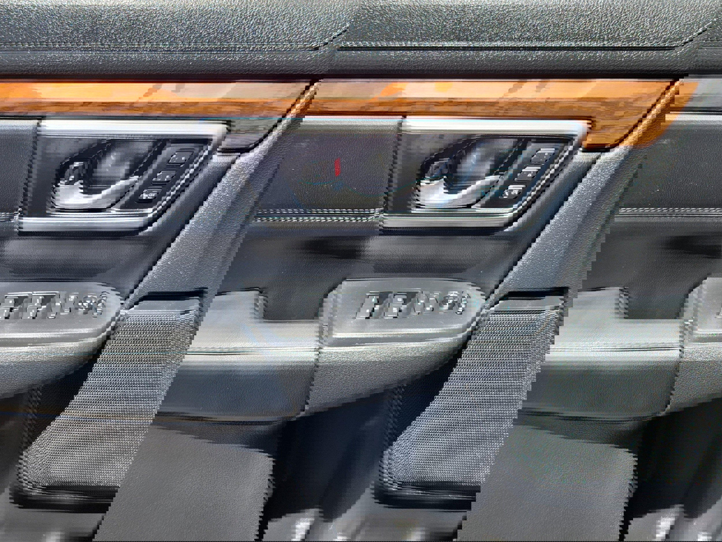 Used 2022 Honda CR-V Touring image 8