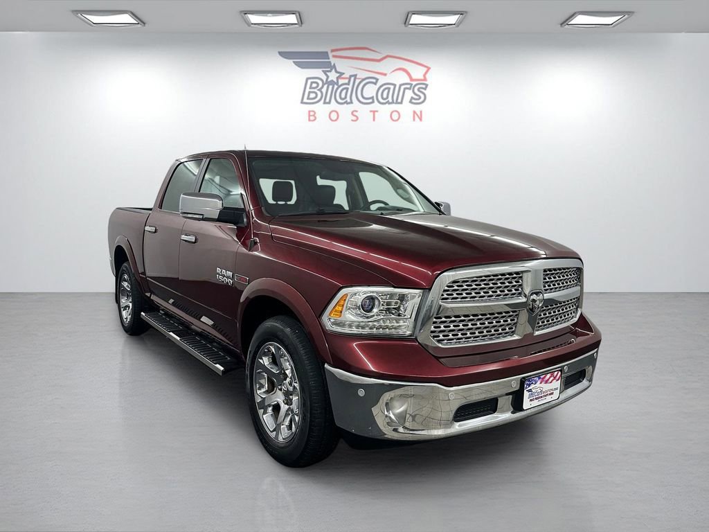 Used 2018 RAM 1500 Laramie w/ Convenience Group AWD/4WD image 3