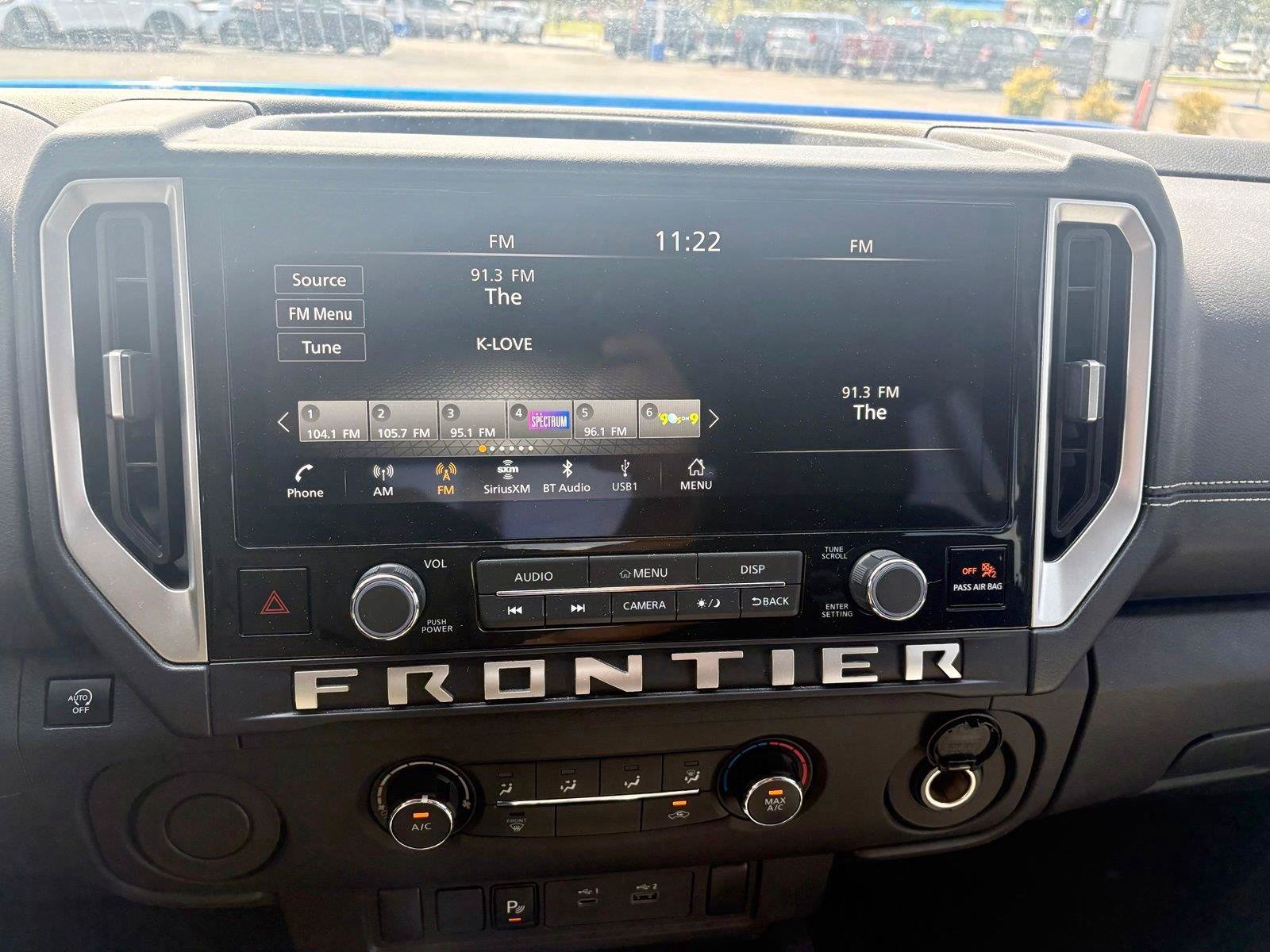 Used 2025 Nissan Frontier SV RWD image 12