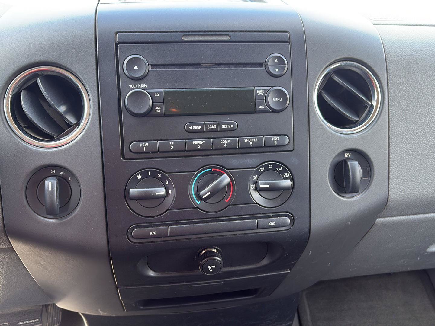 Used 2005 Ford F150 XL AWD/4WD image 15
