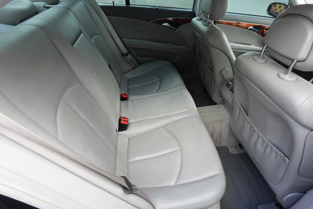 Used 2005 Mercedes-Benz E 320 Sedan image 17
