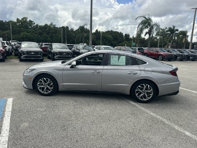 Certified 2023 Hyundai Sonata SEL w/ Convenience Package FWD image 9