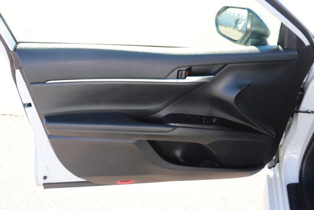 Used 2023 Toyota Camry LE image 8