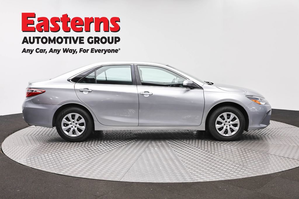 Used 2017 Toyota Camry LE FWD image 4