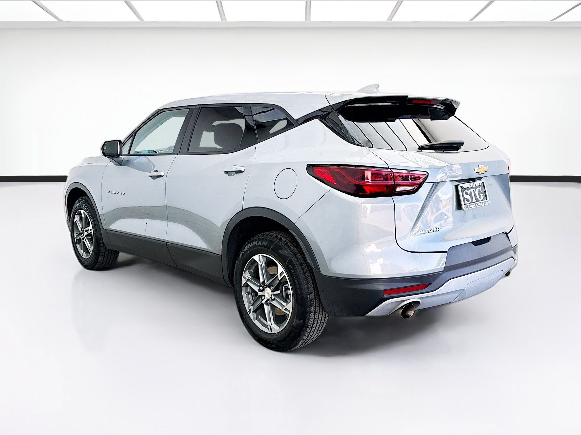 Used 2025 Chevrolet Blazer LT FWD image 6