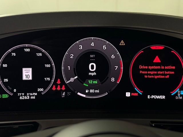 Used 2025 Porsche Cayenne S image 25