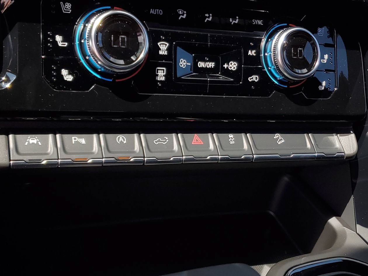 New 2026 GMC Sierra 1500 AT4 w/ AT4 Premium Package AWD/4WD image 25