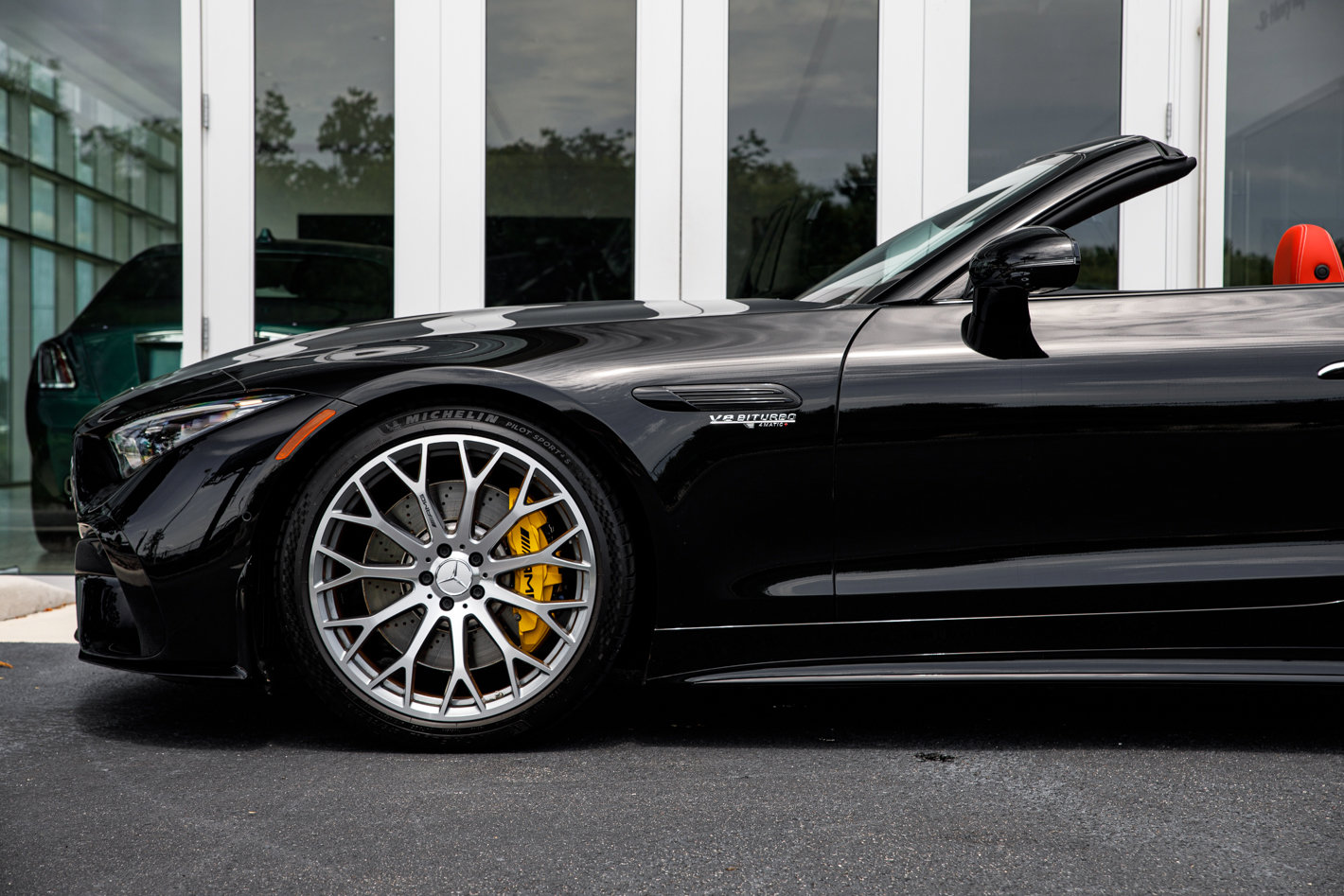 Used 2022 Mercedes-Benz SL 63 AMG 4MATIC image 9