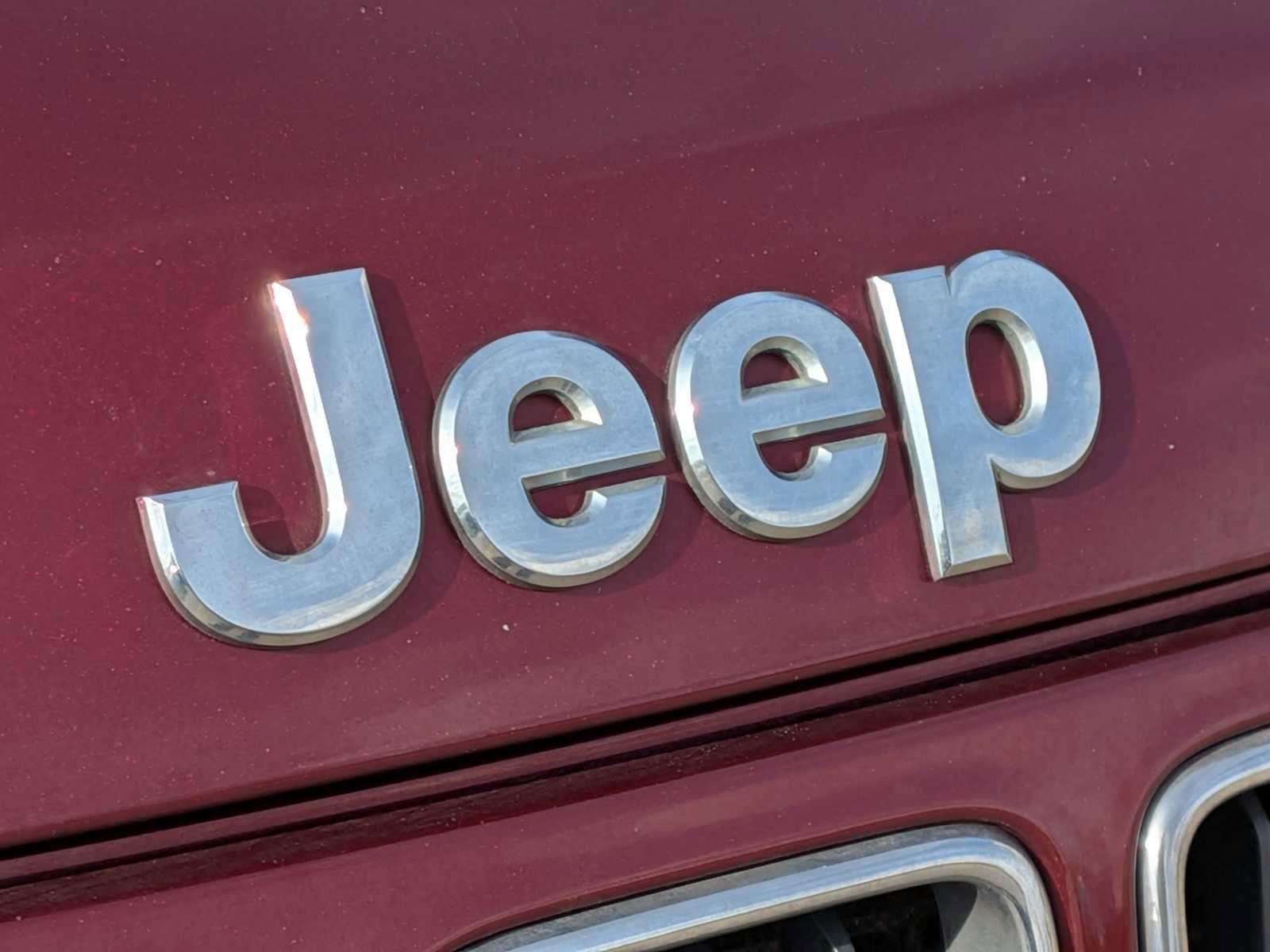 Used 2016 Jeep Grand Cherokee Laredo w/ Quick Order Package 23E AWD/4WD image 12