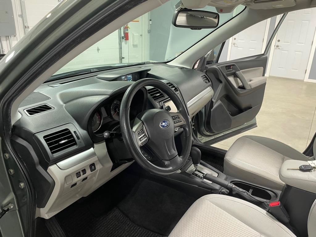 Used 2015 Subaru Forester 2.5i Premium AWD/4WD image 9