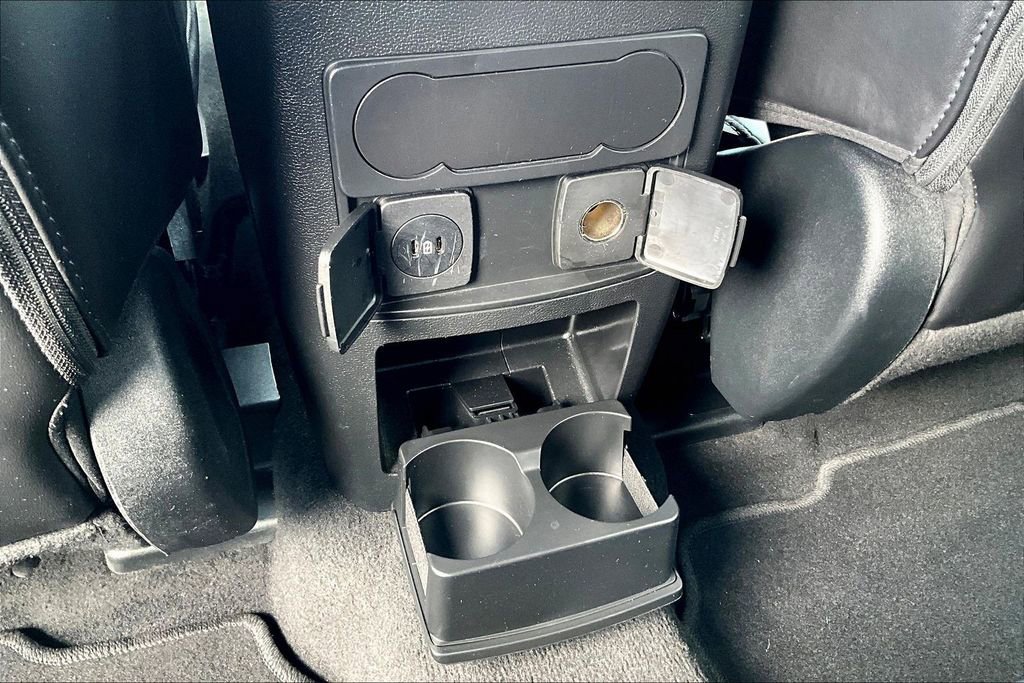 Used 2023 Ford Explorer XLT w/ Equipment Group 202A image 25