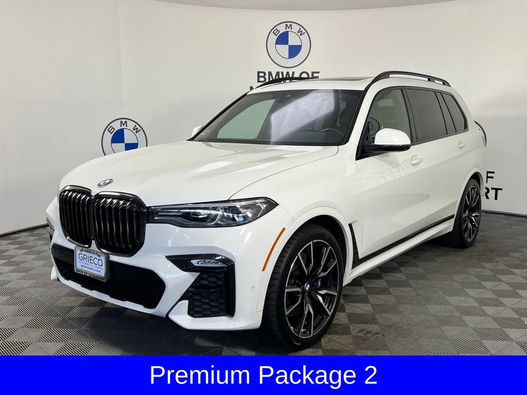 Used 2021 BMW X7 xDrive40i w/ M Sport Package AWD/4WD image 3