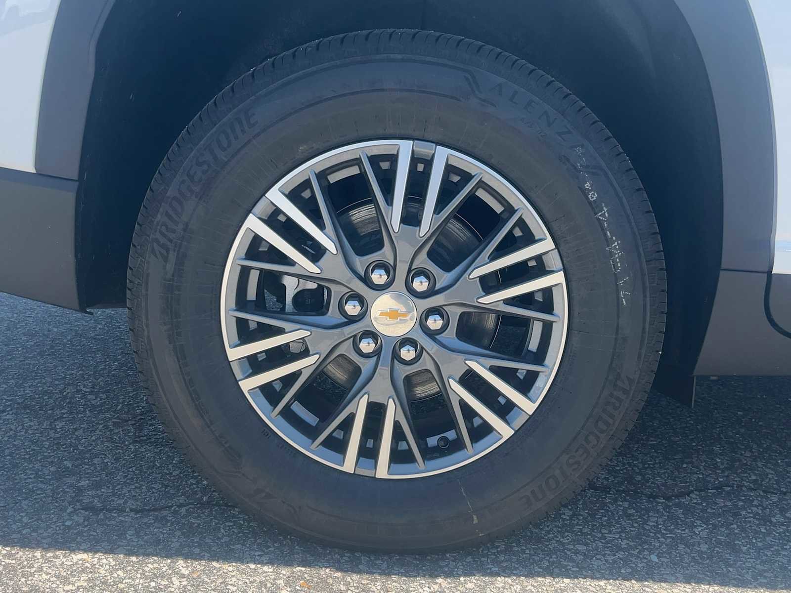 New 2026 Chevrolet Traverse LT FWD image 38